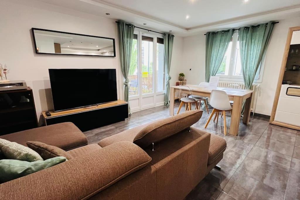 Appartement Proche Centre Ville Avec Parking Gratuit Annecy Dış mekan fotoğraf
